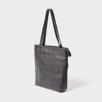 Eixample leather shoulder bag