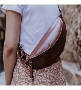 Leather belt bag